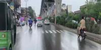 راولپنڈی: شدید بارش کے بعد مرکزی شاہراہیں کلیئر کر دی گئیں