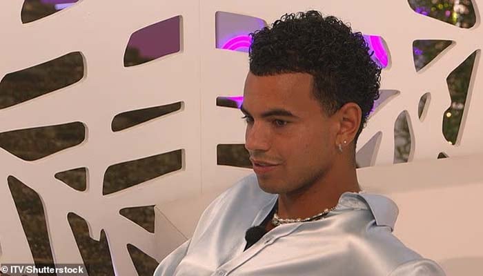 Love Island contestant Harrison Solomon walks away from show