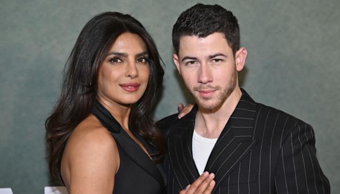 Nick Jonas pens sweet birthday note for Priyanka Chopra with steamy snap