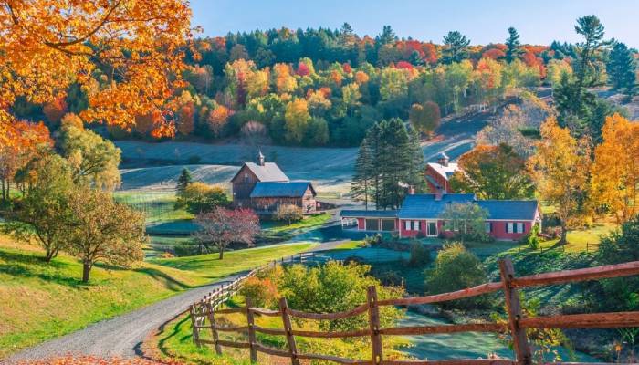 20 most beautiful small towns in the US