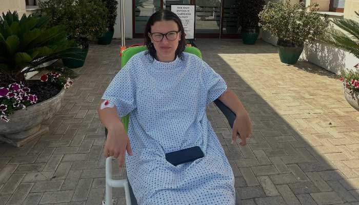 Millie Bobby Brown alarms fans with ‘eleventh’ photo in hospital gown