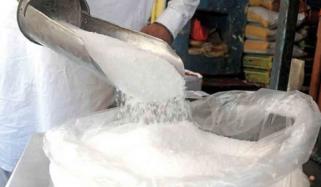 لاہور: متعدد دکانداروں نے چینی رکھنا بند کردی