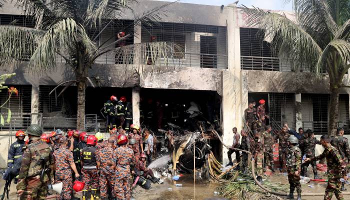 Bangladesh crash: Military jet hits school, 19 dead and over 160 injured