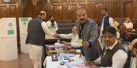 خیبر پختونخوا: سینیٹ کی 11 نشستوں کیلئے پولنگ ختم 