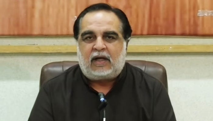 سابق گورنر سندھ عمران اسماعیل(فائل فوٹو)۔