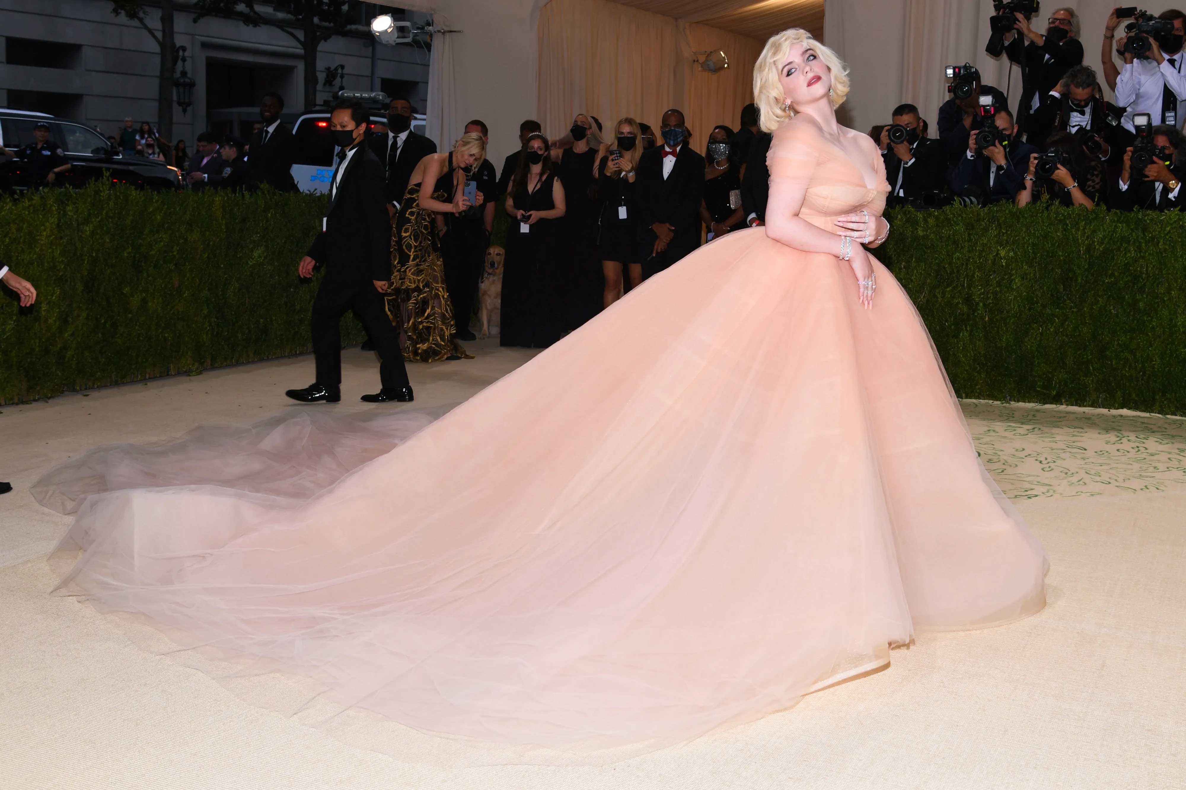 Billie Eilishs 2021 Met Gala look