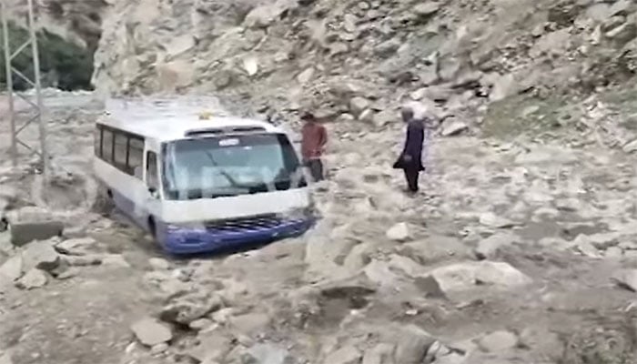 دیامر اور اس کا سیاحتی مقام بابوسر اداس، سیلاب سے ہرطرف تباہی کے مناظر