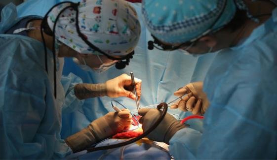 ڈاکٹروں نے مردہ دل کو زندہ کر کے 3 ماہ کے بچے کی جان بچالی