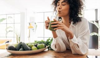 خود کا خیال نہ رکھنے کی عادت لوگوں میں ذہنی مسائل کی وجہ بن رہی ہے: ماہرین