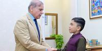 وزیر اعظم شہباز نے طلحہ احمد کو کس انعام سے نوازا؟