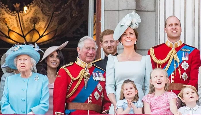 5 strict rules British Royal Family must follow: Last one will shock you!