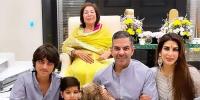 ’دروازہ بند کرکے دستاویزات پر زبردستی دستخط کروائے گئے‘