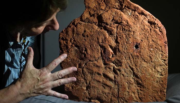4,000-year-old ancient Egyptian handprint discovered on a ‘soul house’