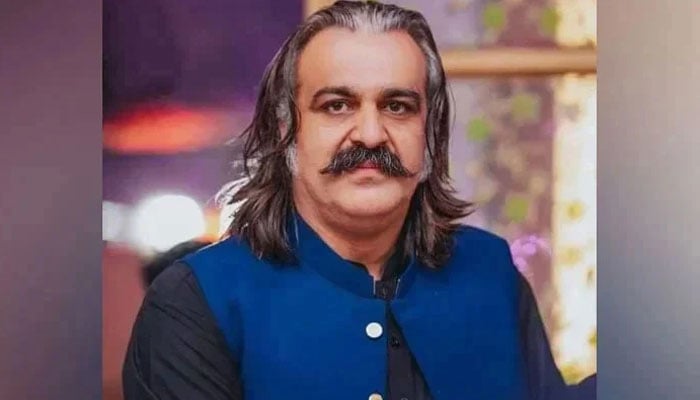 وزیر اعلیٰ خیبرپختونخوا علی امین گنڈاپور —فائل فوٹو