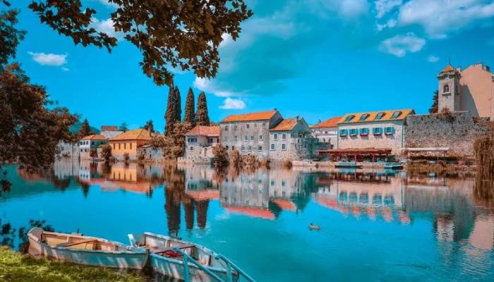 Discover world’s prettiest city without tourist crowds