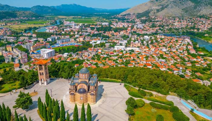 Discover world’s prettiest city without tourist crowds
