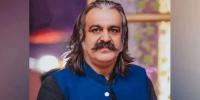 اسلحہ شراب برآمدگی کیس: علی امین گنڈاپور کے وارنٹ گرفتاری منسوخ