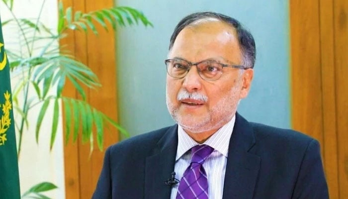 احسن اقبال — فائل فوٹو