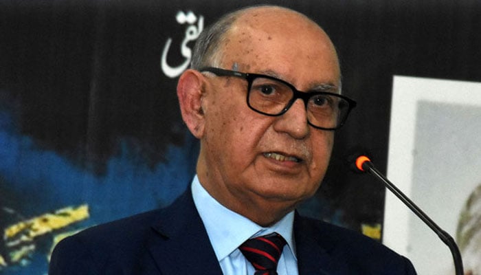 عرفان صدیقی— فائل فوٹو