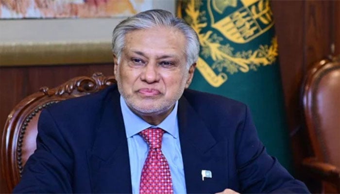 اسحاق ڈار—فائل فوٹو