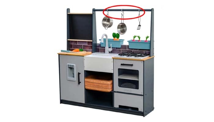 Nearly 200,000 kitchen sets recalled following death of toddler