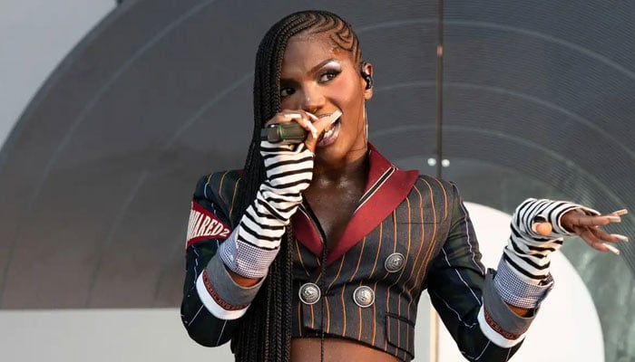 Doechii sends fans into frenzy with exciting announcement at Lollapalooza