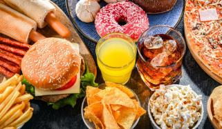 پھیپھڑوں کے کینسر کا خطرہ بڑھانے والے کھانے