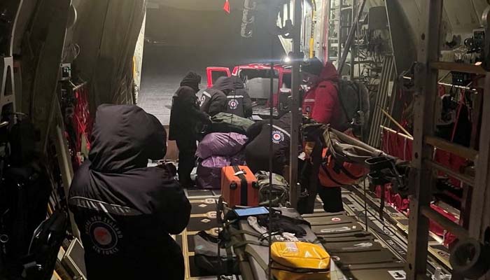 New Zealand air force evacuates 3 Americans after ‘risky’ rescue in Antarctica
