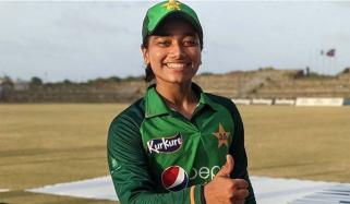 پاک آئرلینڈ ٹی ٹوئنٹی سیریز: فاطمہ ثناء کو آئی سی سی کی تنبیہ جاری