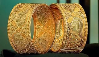 پاکستان میں سونے کی قیمت کو پر لگ گئے