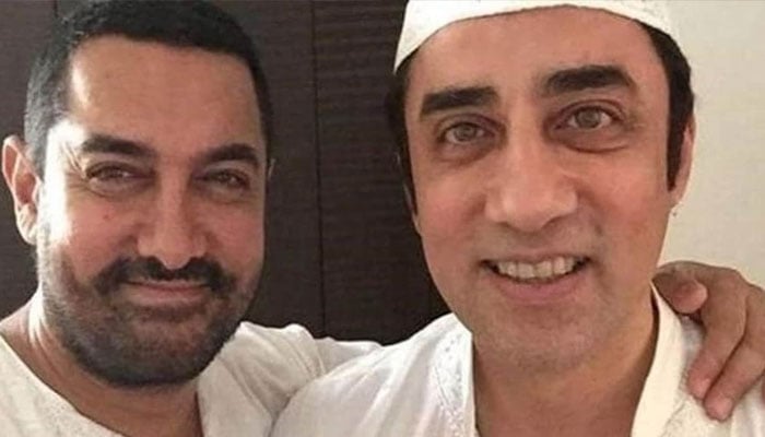 فیصل خان اور عامر خان کی یادگار تصویر—فائل فوٹو
