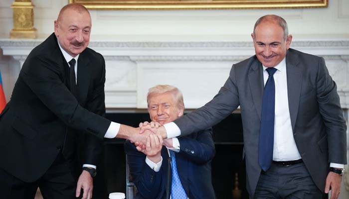 US helps Azerbaijan, Armenia sign ‘historic’ peace deal after 35 years
