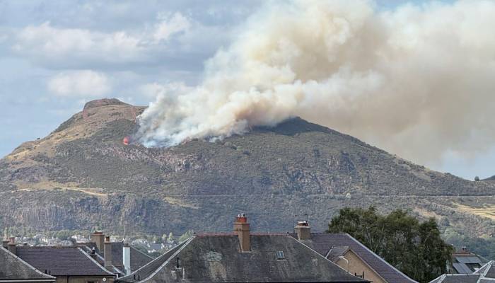 Arthur’s Seat fire spreads rapidly as firefighters battle blaze in Edinburgh