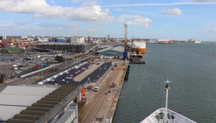 Explosion threat prompts evacuation of cruise ship in Southamptom