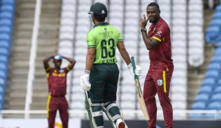 ویسٹ انڈیز کیلئے 35 اوورز میں 181 رنز کا ہدف