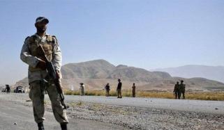 کوئٹہ: زیارت کا ضلعی افسر بیٹے سمیت اغواء، مسلح افراد نے سرکاری گاڑی کو بھی آگ لگا دی