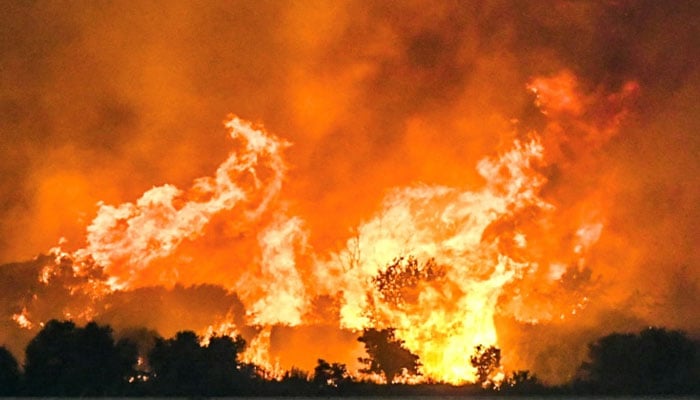 Wildfire threatens major Greek city amid Europes heatwave
