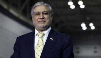 پاکستان پُرامن ملک ہے، ہم معاشی ترقی چاہتے ہیں: اسحاق ڈار