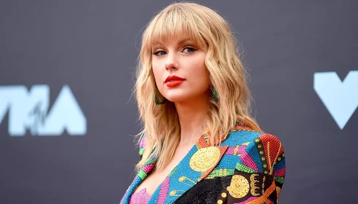Taylor Swift to perform at 2026 Halftime show? Fans find easter eggs