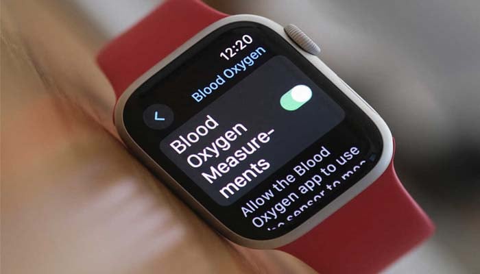 iOS 18.6.1 update reinstates Apple Watch blood oxygen tracking
