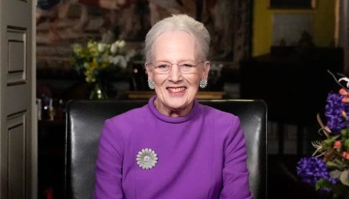 Queen Margrethe presents meaningful gift to Viborg Cathedral at high mass