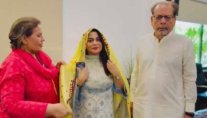 احمد شاہ اور صنم ماروی کے درمیان معاملہ حل ہوگیا