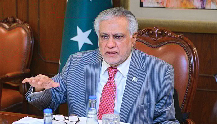 نائب وزیراعظم اسحاق ڈار : فائل فوٹو