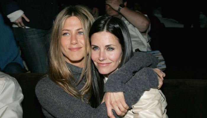 Jennifer Aniston finds comfort in Courteney Cox after emotional confession