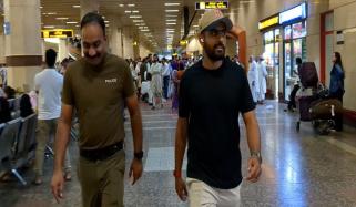 بابر اعظم امریکہ سے لاہور واپس پہنچ گئے