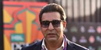 وسیم اکرم آن لائن ایپ کی تشہیر کرکے مشکل میں پھنس گئے