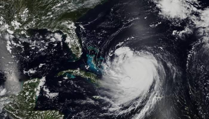 Hurricane Erin heads toward US with heavy winds and storm surges