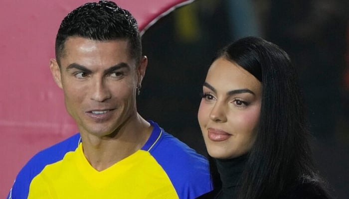 Cristiano Ronaldo’s fiancée Georgina Rodríguez flaunts ring after proposal
