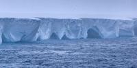 انٹارکٹیکا میں برف کا تیزی سے پگھلاؤ، سائنسدانوں نے خبردار کر دیا