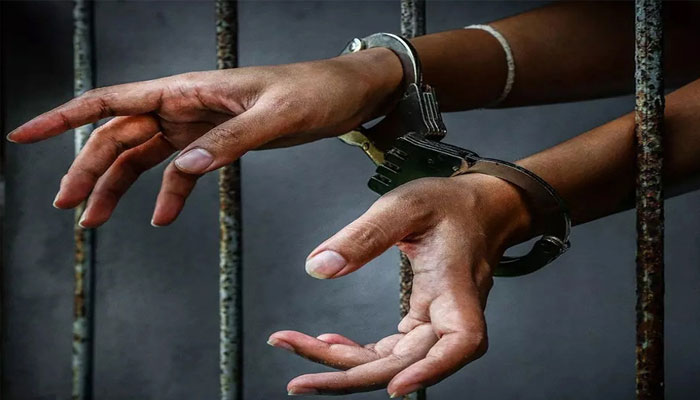 کرنسی اسمگلنگ کے عالمی گروہ کا کارندہ سیالکوٹ ایئرپورٹ سے گرفتار